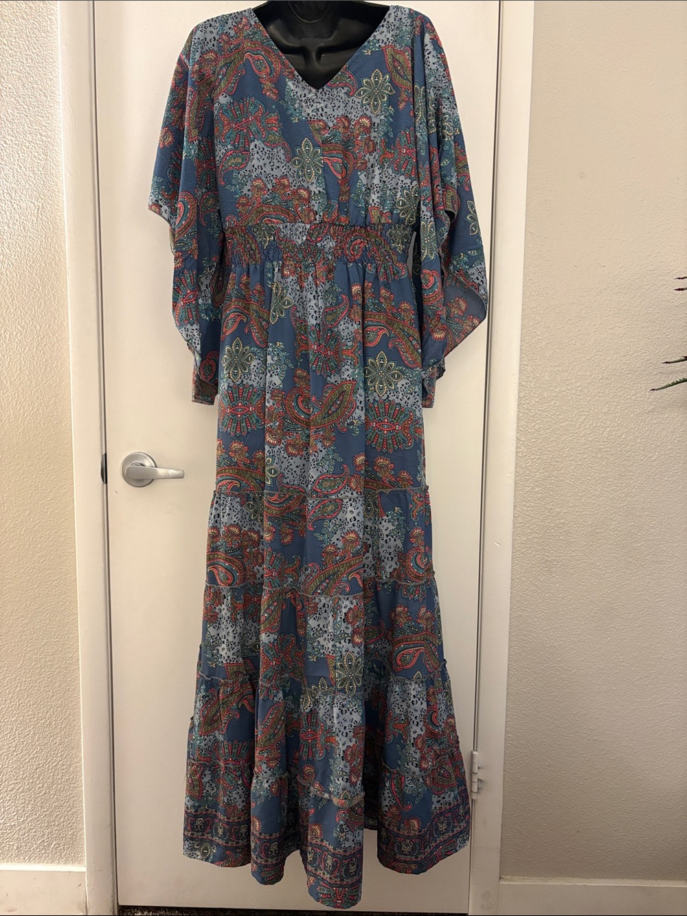 NWT BOEMO Anthropologie BOHO Muumuu Paisley Tiered Maxi Kimono Sleeve Dress SZ L - Picture 2 of 10